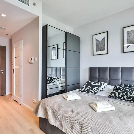 شقة Kasprzaka 29 Wola Tower By Perfect وارسو