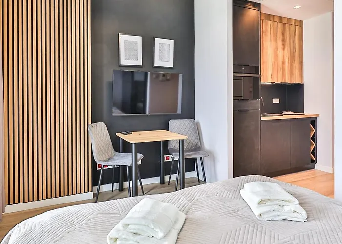 شقة Kasprzaka 29 Wola Tower By Perfect وارسو